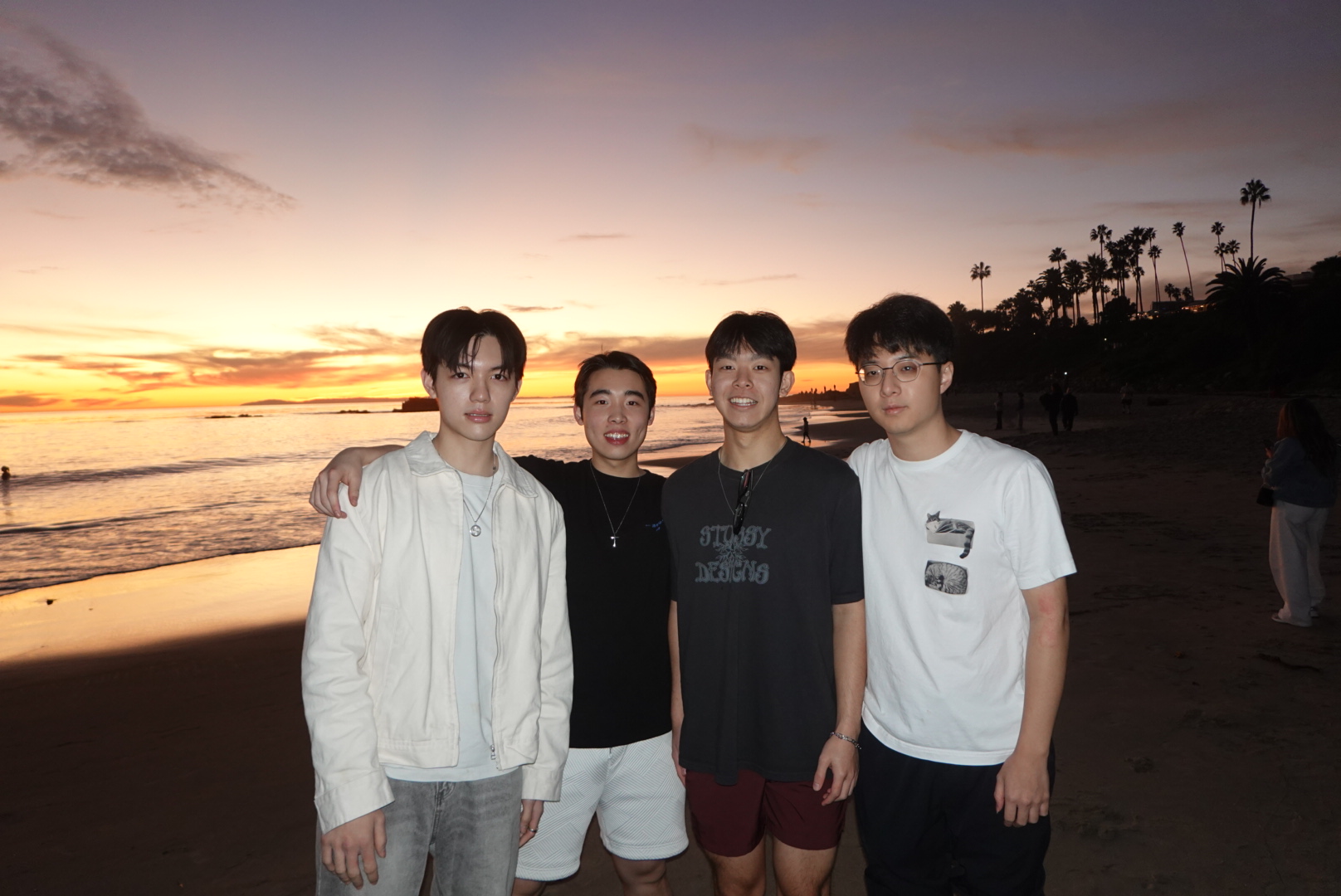 Traveling with friends at the beach